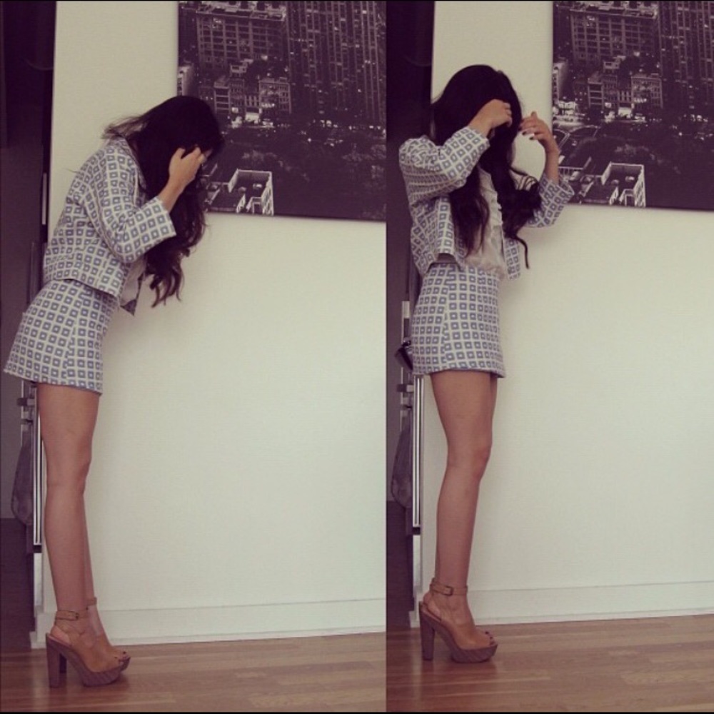 Co-ed Plaid Mini Skirt + slightly cropped blazer!